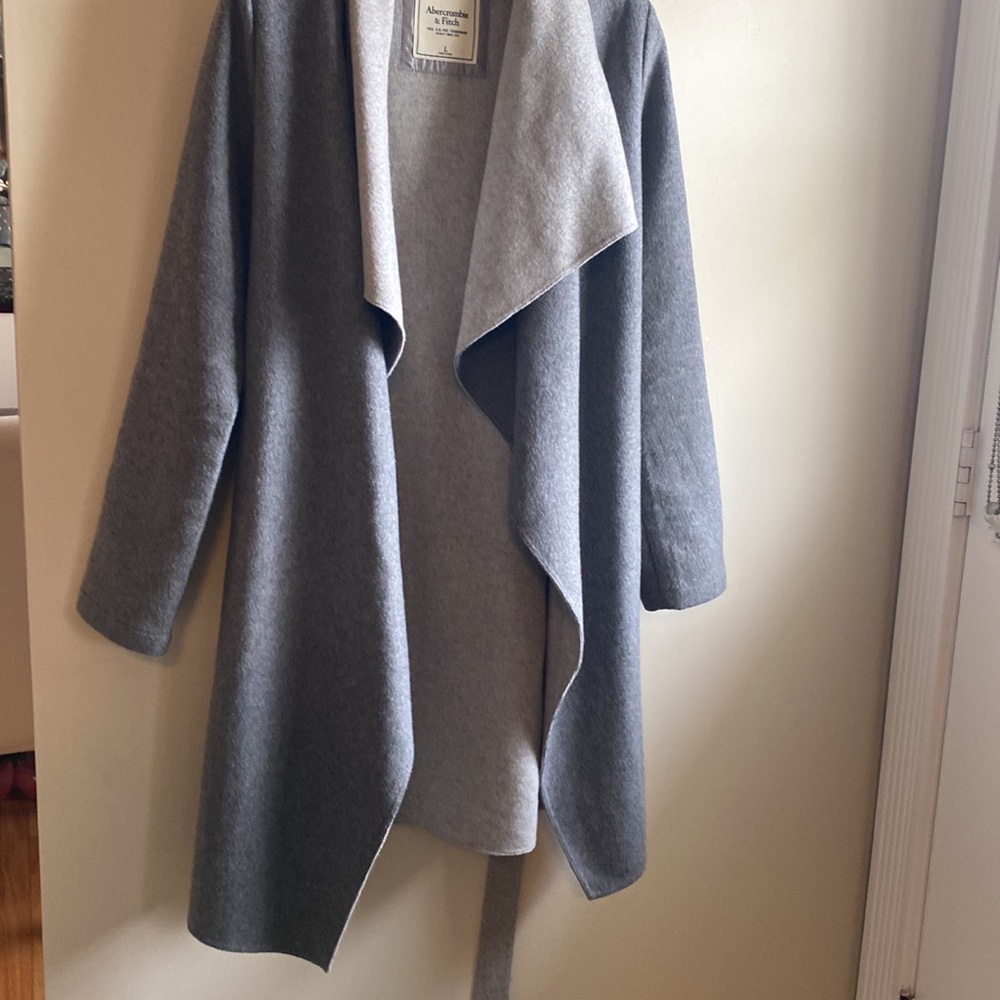 Abercrombie& Fitch Wrap Around  coat jacket. Large